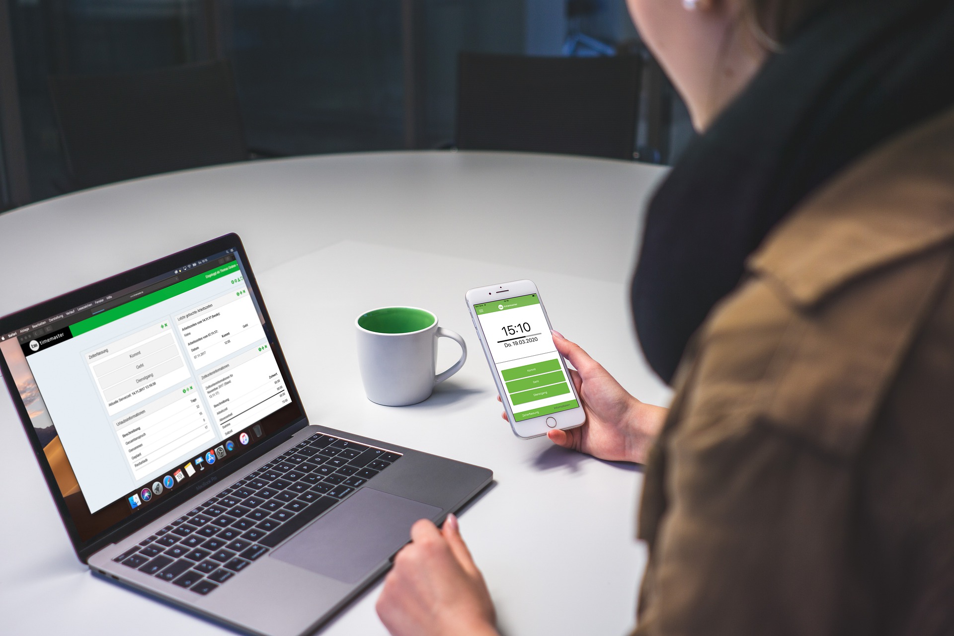 Arbeitszeiterfassung im Homeoffice. Gewerkschaften befürchten eine Entgrenzung von Arbeit und Privatem. Foto: elvtimemaster/pixabay.com